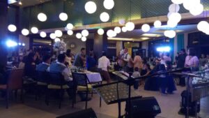 69602406-382750685776378-407879545018908672-n_orig